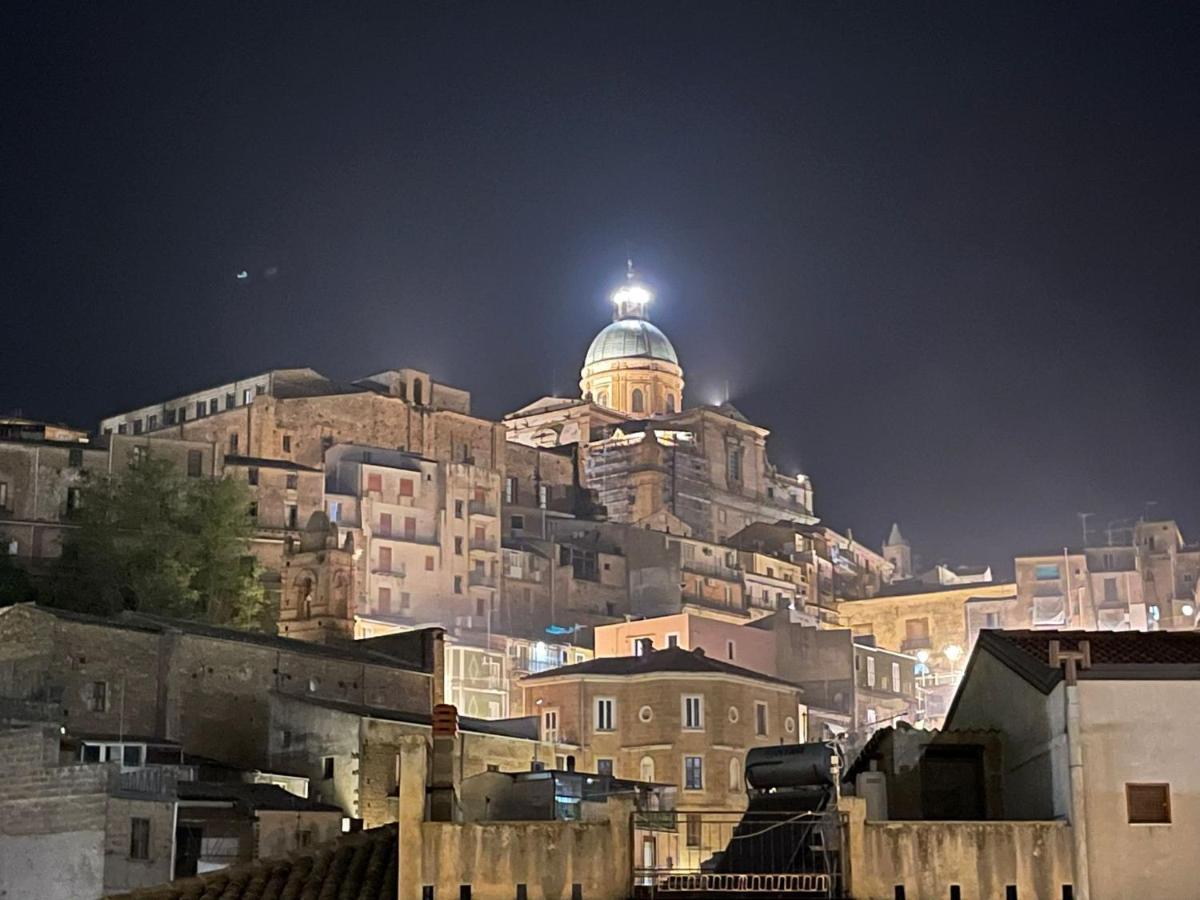 פיאצה ארמרינה Villa Clementine מראה חיצוני תמונה